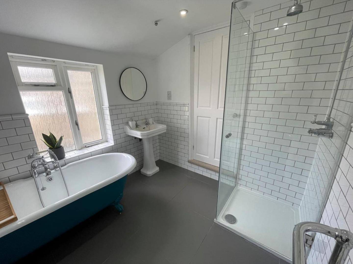 Fantastic Victorian House, Excellent City Location - Cambridge Homehost Экстерьер фото